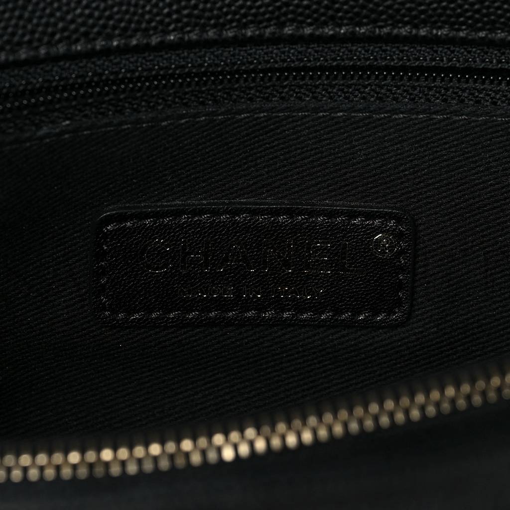 CHANEL CAVIAR LIZARD EMBOSSED QUILTED SMALL COCO HANDLE FLAP BLACK GOLD HARDWARE (29*18*11cm) CHANEL CAVIAR LIZARD EMBOSSED QUILTED SMALL COCO HANDLE FLAP BLACK GOLD HARDWARE (29*18*11cm)