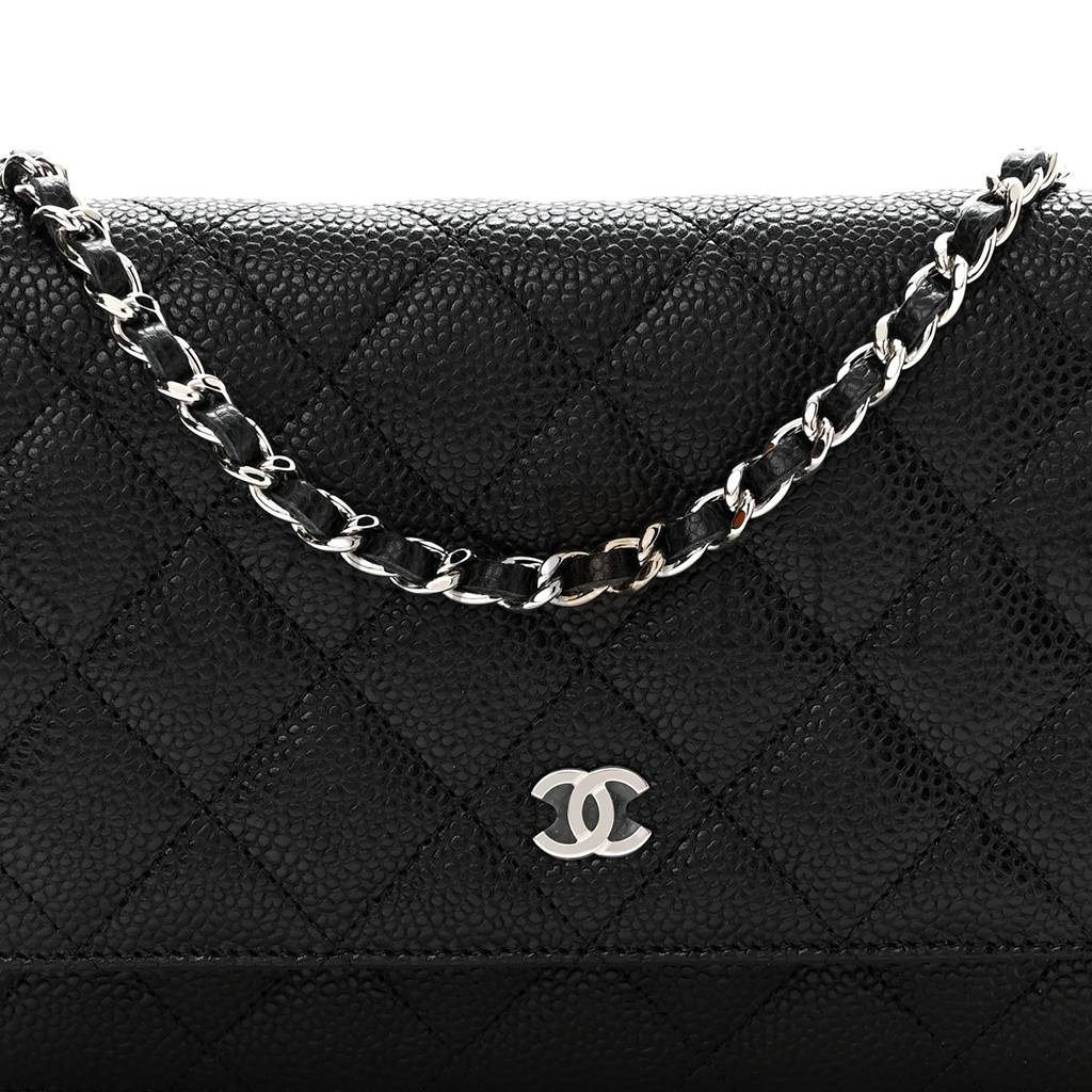 CHANEL CAVIAR QUILTED LARGE COCO HANDLE FLAP BLACK SILVER HARDWARE (20*13*4cm) CHANEL CAVIAR QUILTED LARGE COCO HANDLE FLAP BLACK SILVER HARDWARE (20*13*4cm)