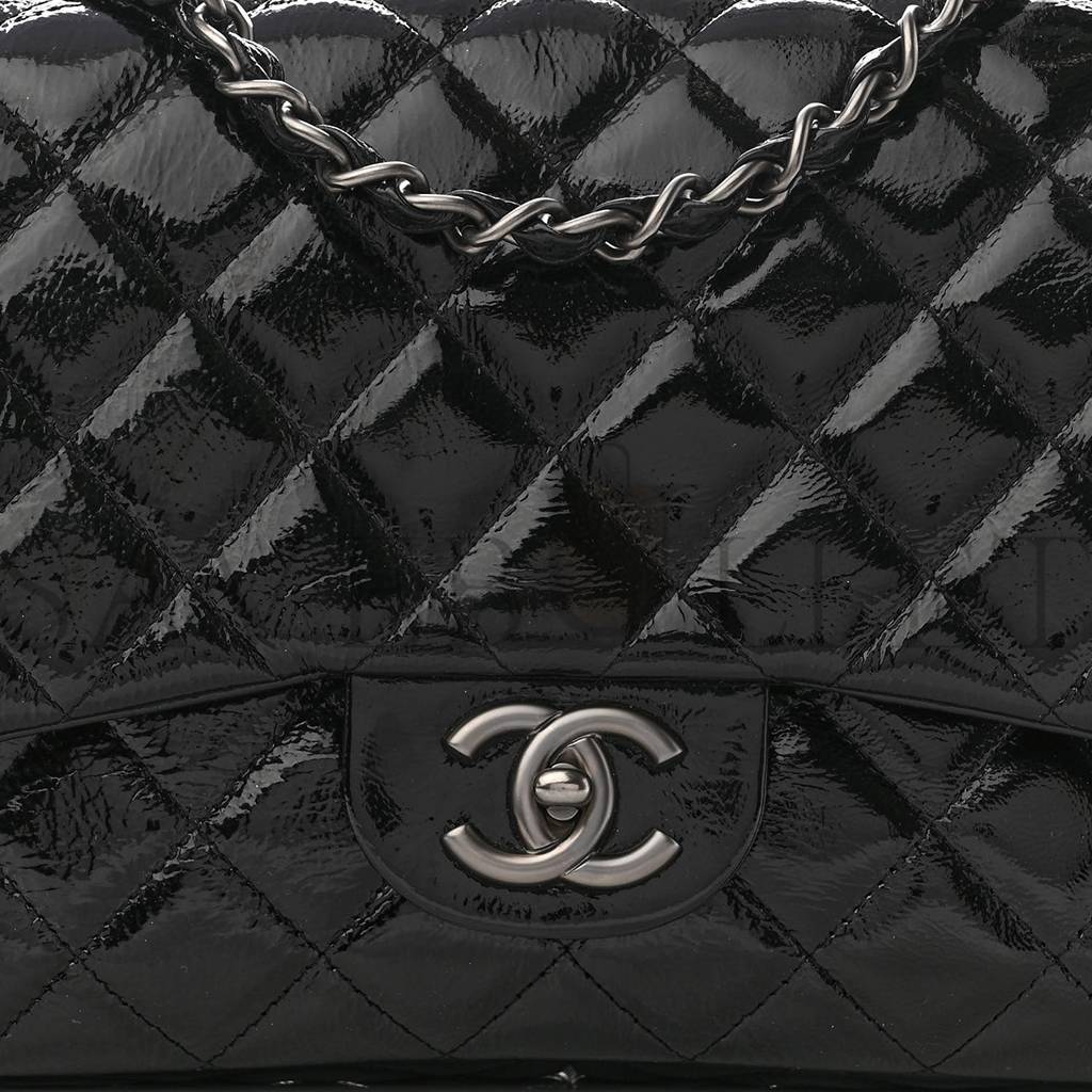 CHANEL CRINKLED PATENT QUILTED JUMBO SINGLE FLAP BLACK SILVER HARDWARE (30*18*8cm) CHANEL CRINKLED PATENT QUILTED JUMBO SINGLE FLAP BLACK SILVER HARDWARE (30*18*8cm)