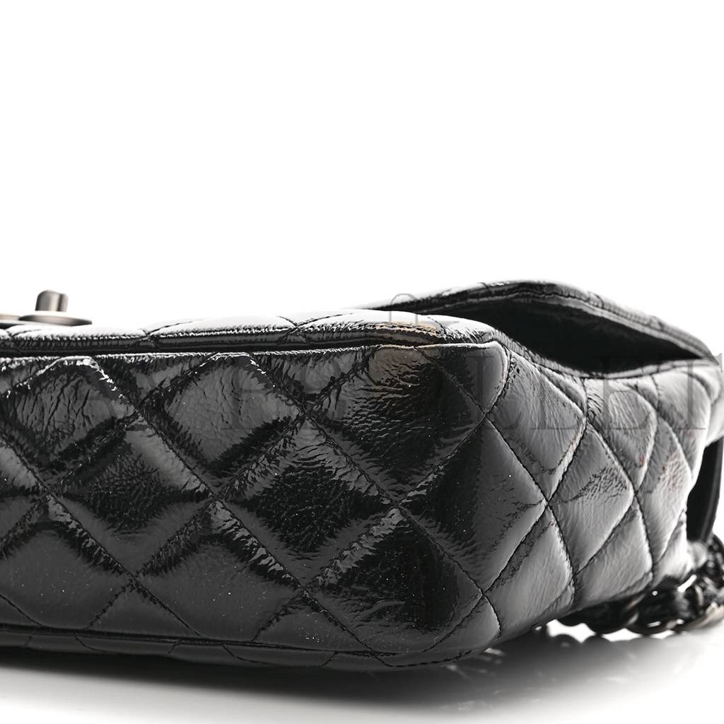 CHANEL CRINKLED PATENT QUILTED JUMBO SINGLE FLAP BLACK SILVER HARDWARE (30*18*8cm) CHANEL CRINKLED PATENT QUILTED JUMBO SINGLE FLAP BLACK SILVER HARDWARE (30*18*8cm)