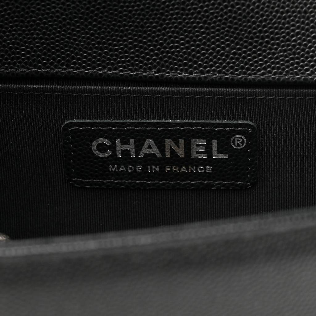 CHANEL CAVIAR QUILTED MEDIUM BOY FLAP BLACK SILVER HARDWARE (25*15*8cm) CHANEL CAVIAR QUILTED MEDIUM BOY FLAP BLACK SILVER HARDWARE (25*15*8cm)
