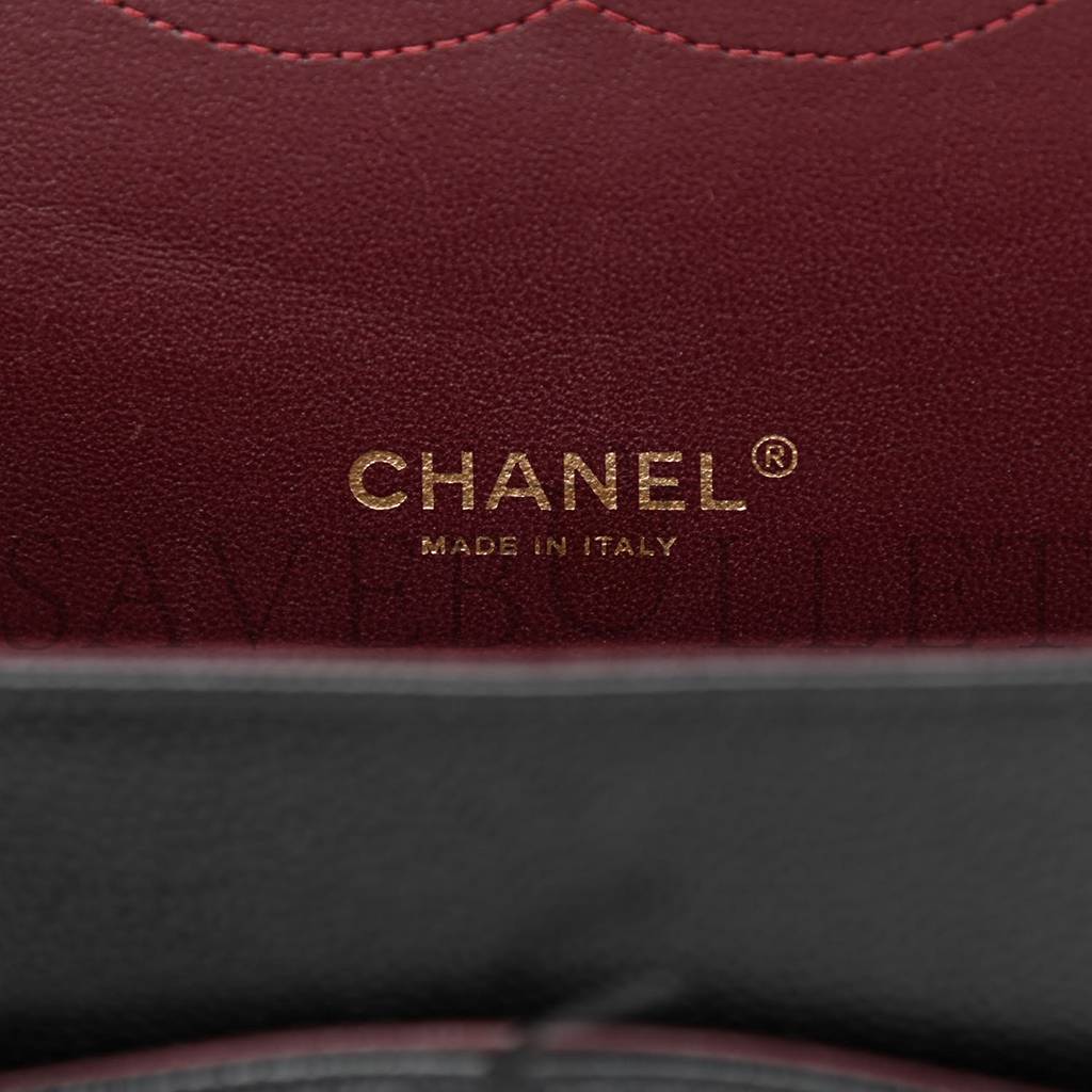 CHANEL CAVIAR QUILTED MAXI DOUBLE FLAP BLACK GOLD HARDWARE (33*22*10cm) CHANEL CAVIAR QUILTED MAXI DOUBLE FLAP BLACK GOLD HARDWARE (33*22*10cm)