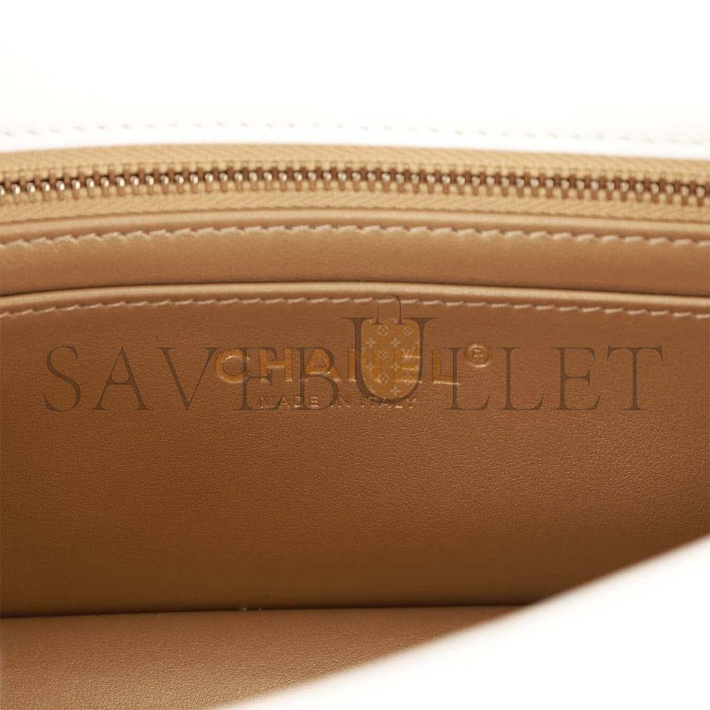 CHANEL PEARL CRUSH MINI RECTANGULAR FLAP BAG WHITE LAMBSKIN ANTIQUE GOLD HARDWARE (20*13*6cm) CHANEL PEARL CRUSH MINI RECTANGULAR FLAP BAG WHITE LAMBSKIN ANTIQUE GOLD HARDWARE (20*13*6cm)