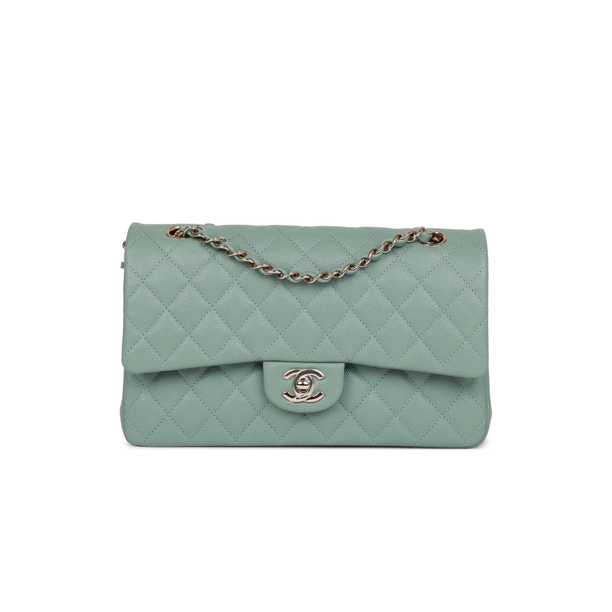 CHANEL MEDIUM CLASSIC DOUBLE FLAP BAG GREEN CAVIAR LIGHT GOLD HARDWARE (25*15*7cm) CHANEL MEDIUM CLASSIC DOUBLE FLAP BAG GREEN CAVIAR LIGHT GOLD HARDWARE (25*15*7cm)