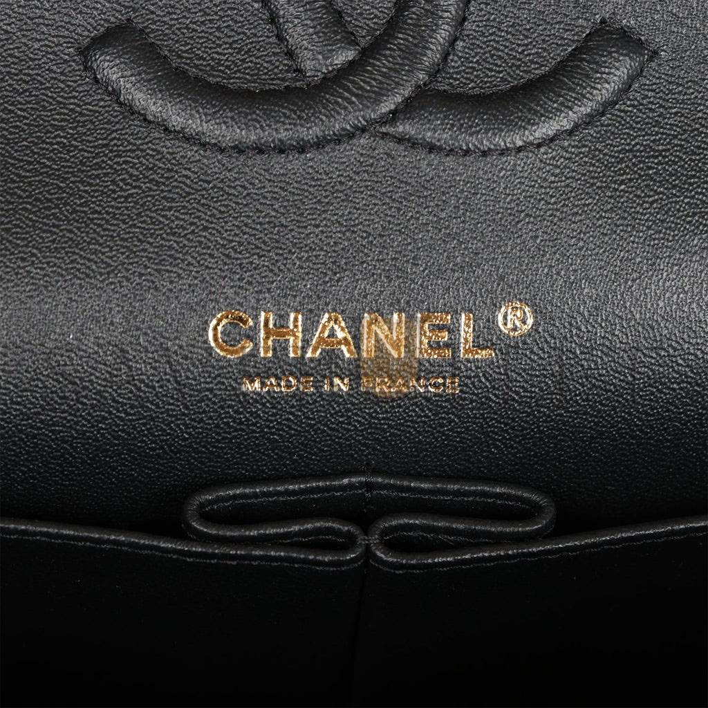 CHANEL MEDIUM CLASSIC DOUBLE FLAP BAG BLACK PATENT LIGHT GOLD HARDWARE (25*15*7cm) CHANEL MEDIUM CLASSIC DOUBLE FLAP BAG BLACK PATENT LIGHT GOLD HARDWARE (25*15*7cm)