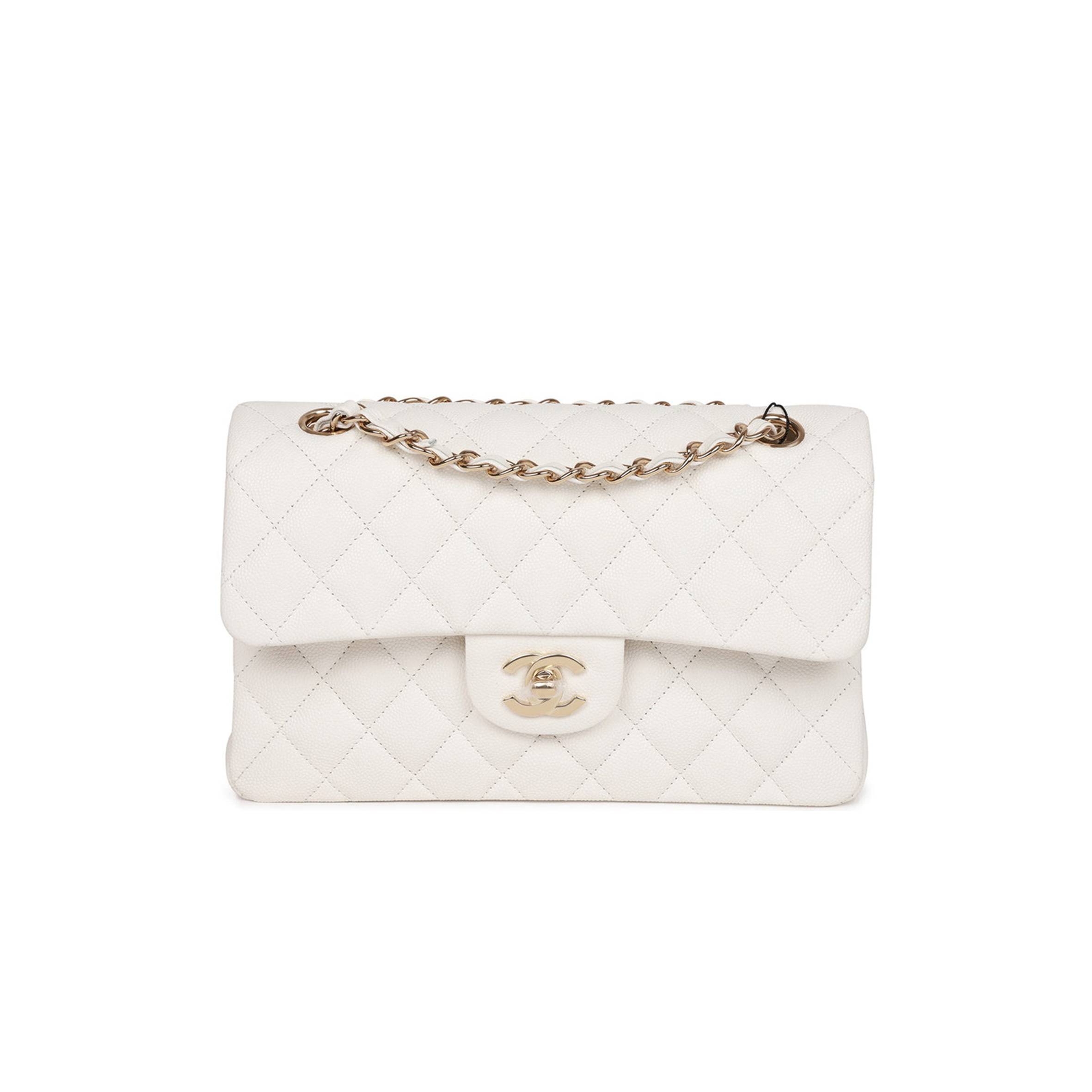 CHANEL SMALL CLASSIC DOUBLE FLAP WHITE CAVIAR GOLD HARDWARE (23*13*6cm) CHANEL SMALL CLASSIC DOUBLE FLAP WHITE CAVIAR GOLD HARDWARE (23*13*6cm)