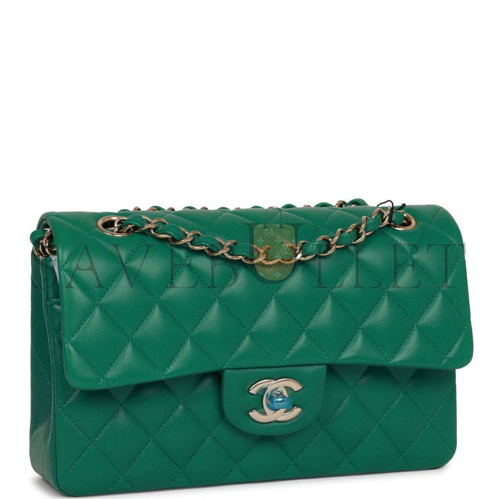 CHANEL SMALL CLASSIC DOUBLE FLAP BAG GREEN LAMBSKIN LIGHT GOLD HARDWARE (23*13*6cm) CHANEL SMALL CLASSIC DOUBLE FLAP BAG GREEN LAMBSKIN LIGHT GOLD HARDWARE (23*13*6cm)