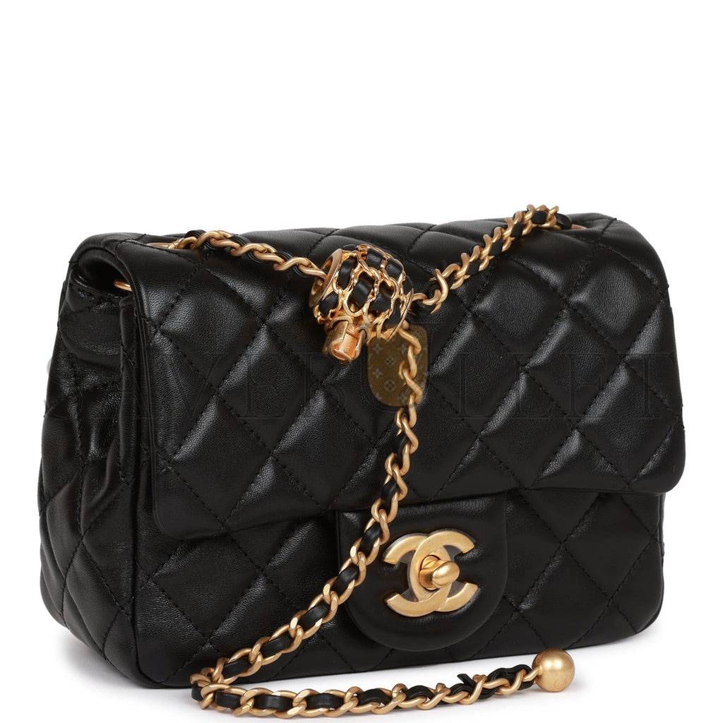 CHANEL PEARL CRUSH MINI SQUARE FLAP BAG BLACK LAMBSKIN ANTIQUE GOLD HARDWARE (17*14*8cm) CHANEL PEARL CRUSH MINI SQUARE FLAP BAG BLACK LAMBSKIN ANTIQUE GOLD HARDWARE (17*14*8cm)
