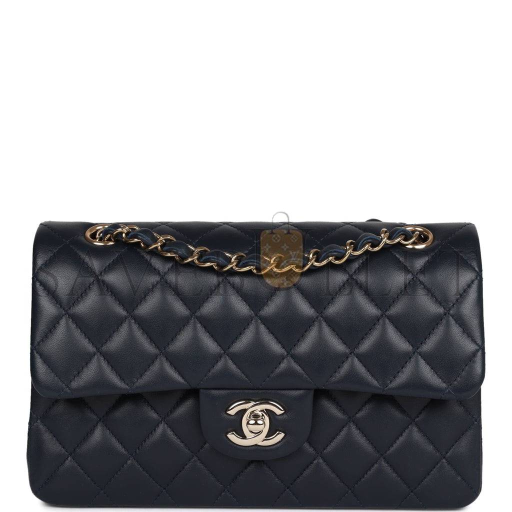 CHANEL SMALL CLASSIC DOUBLE FLAP NAVY LAMBSKIN LIGHT GOLD HARDWARE (23*13*6cm) CHANEL SMALL CLASSIC DOUBLE FLAP NAVY LAMBSKIN LIGHT GOLD HARDWARE (23*13*6cm)