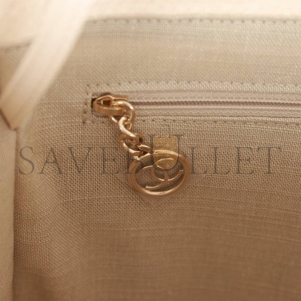 CHANEL LARGE DEAUVILLE SHOPPING BAG WHITE BOUCLE LIGHT GOLD HARDWARE (41*28*15cm) CHANEL LARGE DEAUVILLE SHOPPING BAG WHITE BOUCLE LIGHT GOLD HARDWARE (41*28*15cm)