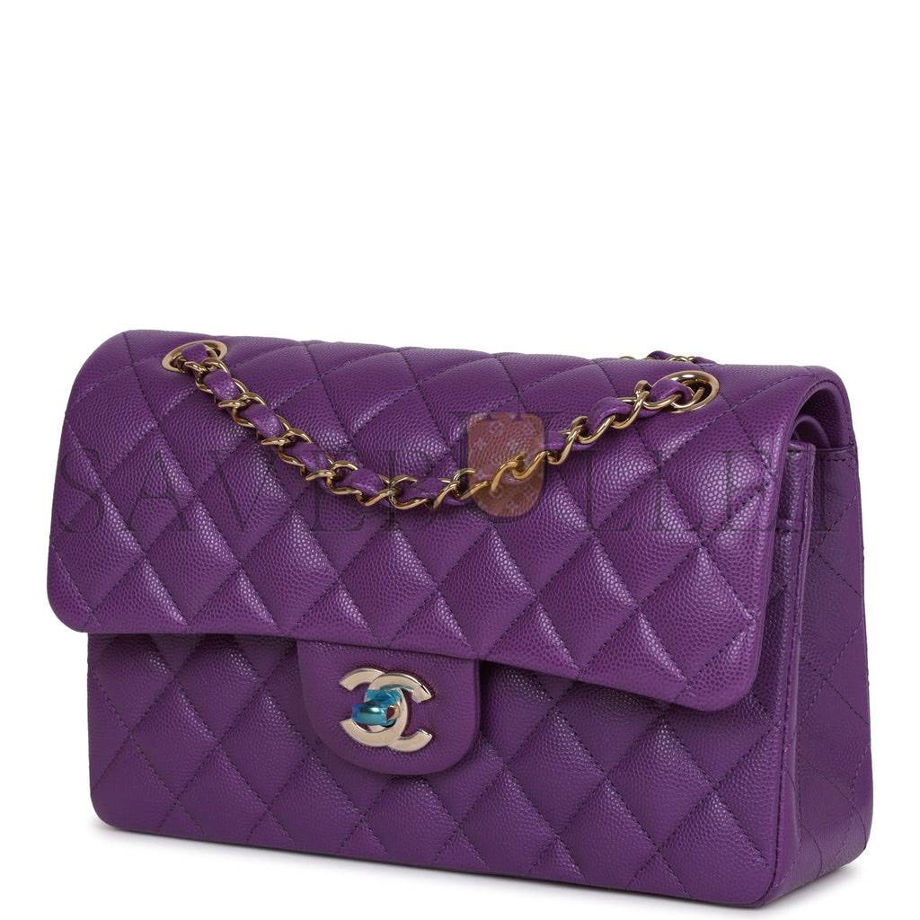 CHANEL SMALL CLASSIC DOUBLE FLAP PURPLE CAVIAR LIGHT GOLD HARDWARE (23*13*6cm) CHANEL SMALL CLASSIC DOUBLE FLAP PURPLE CAVIAR LIGHT GOLD HARDWARE (23*13*6cm)