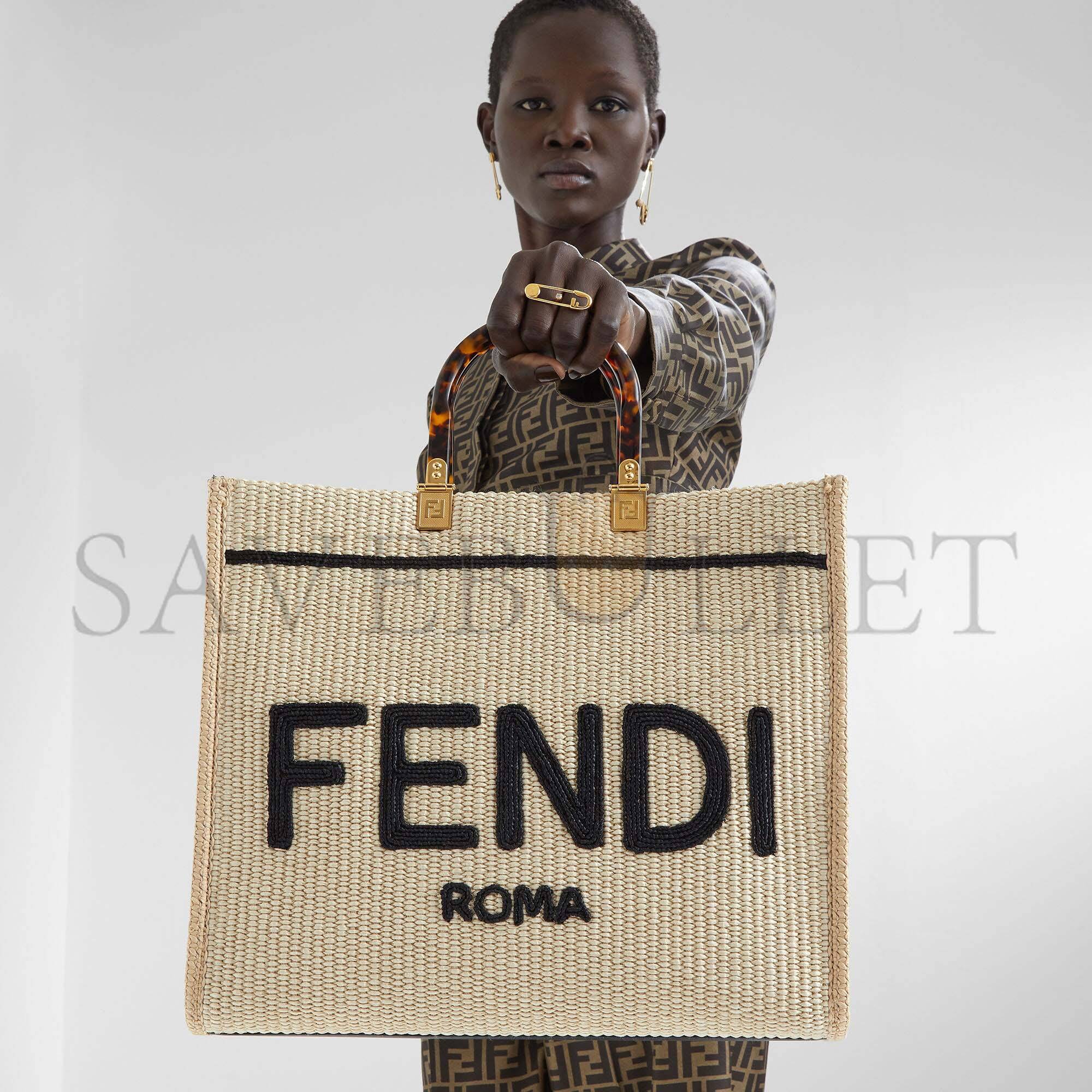 FENDI SUNSHINE MEDIUM - BEIGE AND BLACK STRAW SHOPPER 8BH386AKRPF1CBX (35*31*17cm) FENDI SUNSHINE MEDIUM - BEIGE AND BLACK STRAW SHOPPER 8BH386AKRPF1CBX (35*31*17cm)