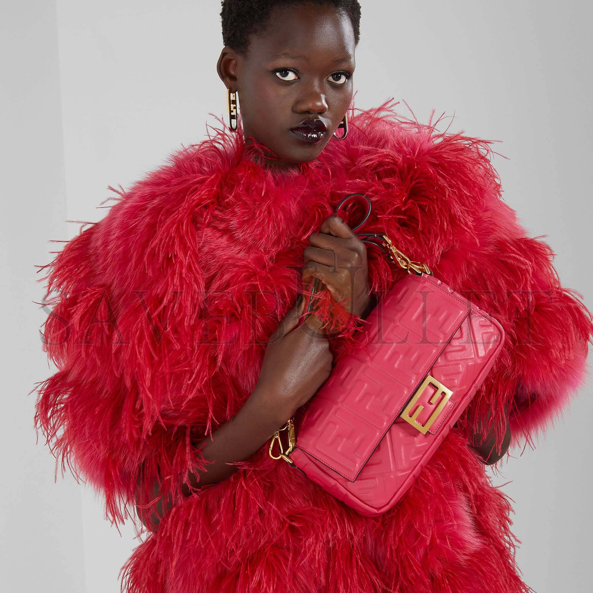 FENDI BAGUETTE - RED NAPPA LEATHER BAG 8BR600A72VF1844 (27*15*6cm) FENDI BAGUETTE - RED NAPPA LEATHER BAG 8BR600A72VF1844 (27*15*6cm)