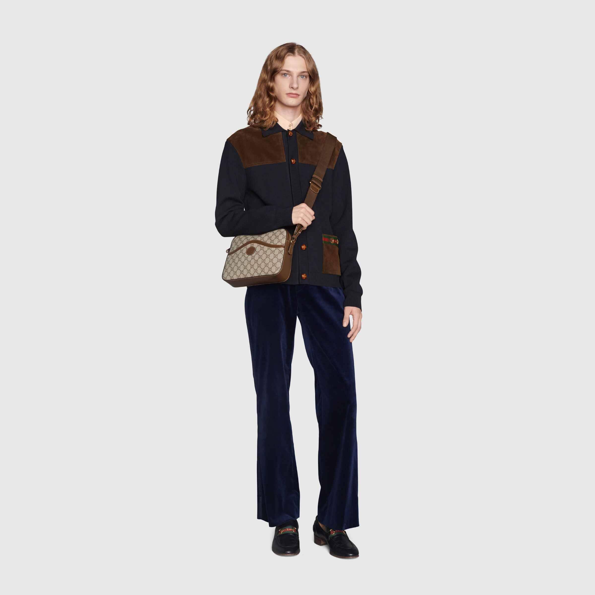 GUCCI MESSENGER BAG WITH INTERLOCKING&G 675891 92THG 8563 (25.5*20*6cm) GUCCI MESSENGER BAG WITH INTERLOCKING&G 675891 92THG 8563 (25.5*20*6cm)