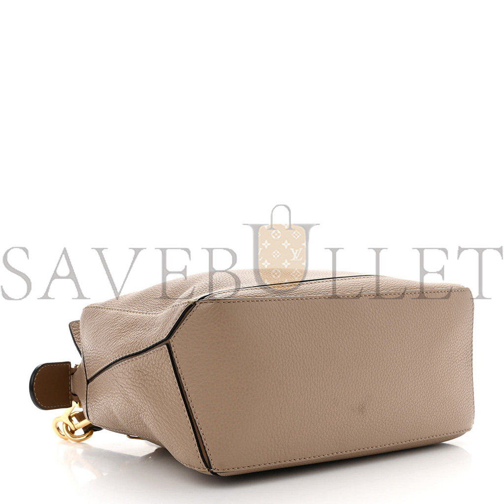 LOEWE GRAINED CALFSKIN SMALL PUZZLE BAG SAND MINK (24*16.5*10.5cm) LOEWE GRAINED CALFSKIN SMALL PUZZLE BAG SAND MINK (24*16.5*10.5cm)
