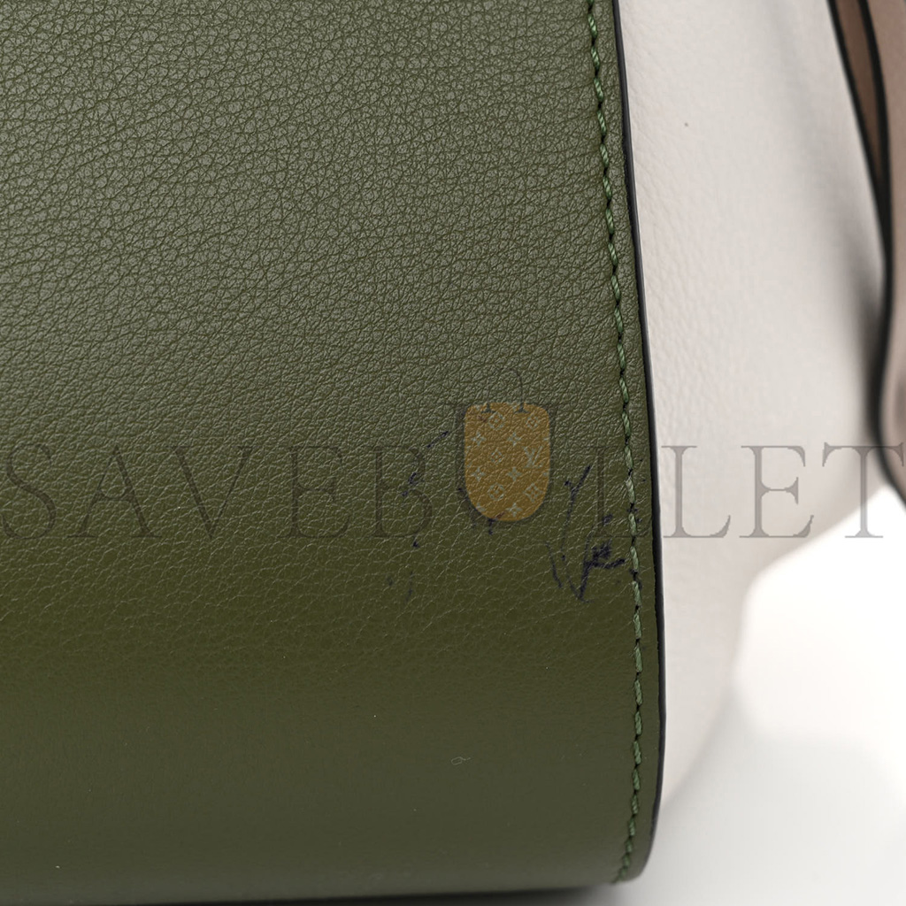 LOEWE CALFSKIN SMALL HAMMOCK SHOULDER BAG AVOCADO GREEN SAND (30*25*13.5cm) LOEWE CALFSKIN SMALL HAMMOCK SHOULDER BAG AVOCADO GREEN SAND (30*25*13.5cm)