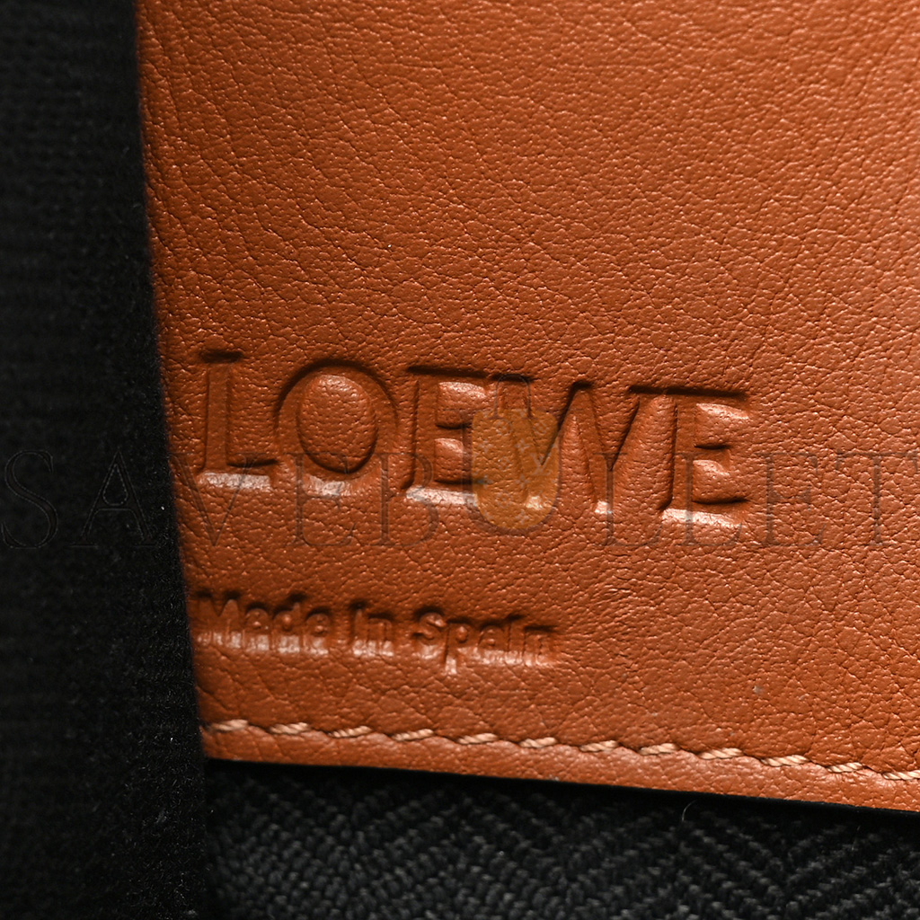 LOEWE CALFSKIN SMALL HAMMOCK SHOULDER BAG TAN (30*25*13.5cm) LOEWE CALFSKIN SMALL HAMMOCK SHOULDER BAG TAN (30*25*13.5cm)