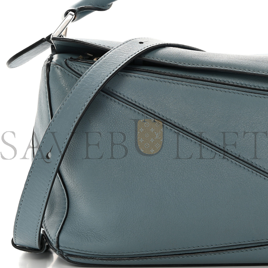 LOEWE CALFSKIN SMALL PUZZLE BAG STONE BLUE (24*16.5*10.5cm) LOEWE CALFSKIN SMALL PUZZLE BAG STONE BLUE (24*16.5*10.5cm)