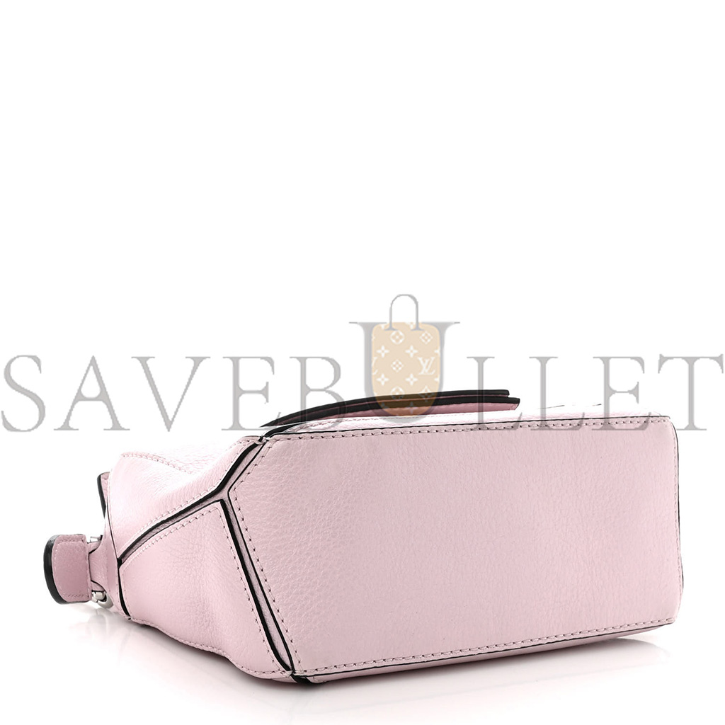 LOEWE CALFSKIN MINI PUZZLE BAG ICY PINK (18*12.5*8cm) LOEWE CALFSKIN MINI PUZZLE BAG ICY PINK (18*12.5*8cm)