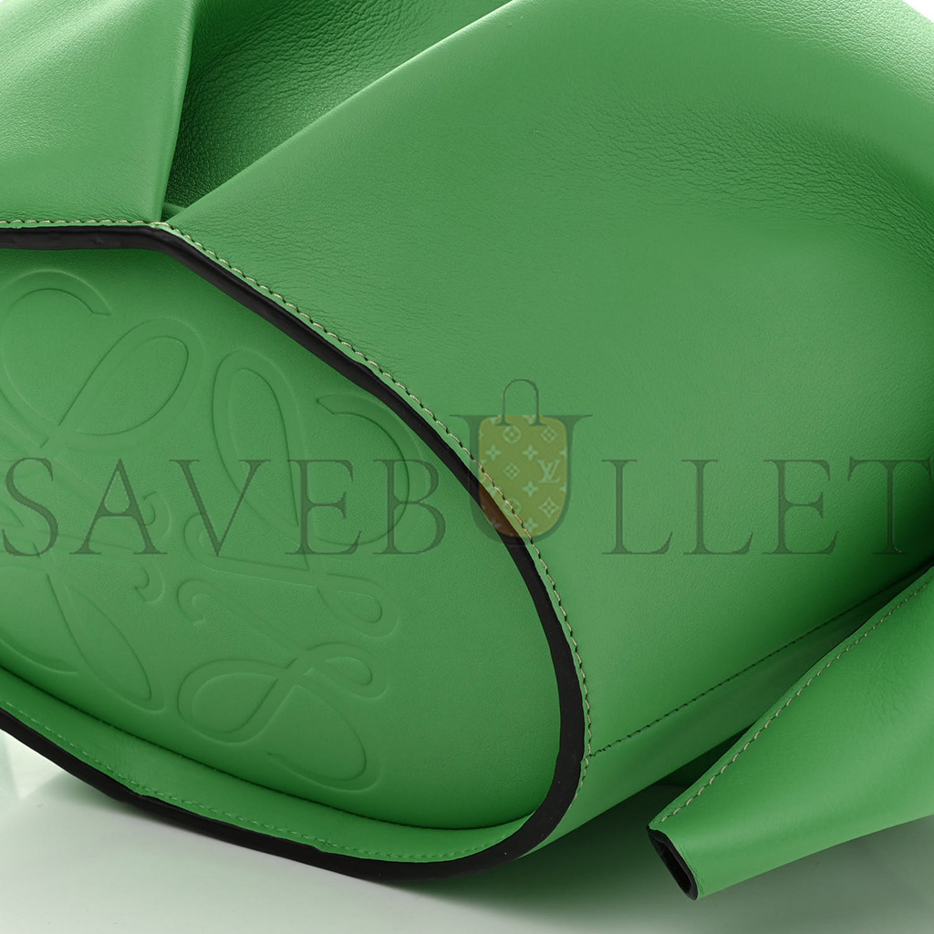 LOEWE CALFSKIN LARGE ELEPHANT CROSSBODY BAG APPLE GREEN (20*15*14cm) LOEWE CALFSKIN LARGE ELEPHANT CROSSBODY BAG APPLE GREEN (20*15*14cm)