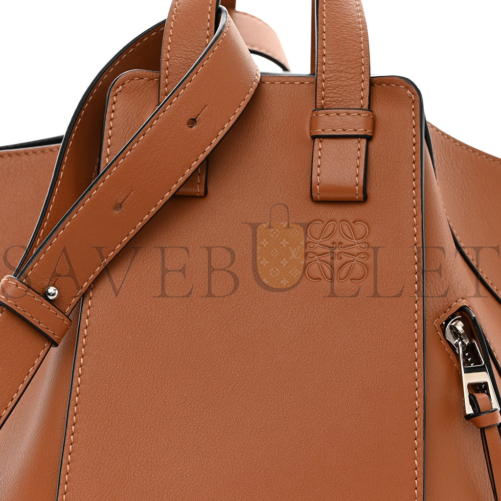LOEWE CALFSKIN SMALL HAMMOCK SHOULDER BAG TAN (30*25*13.5cm) LOEWE CALFSKIN SMALL HAMMOCK SHOULDER BAG TAN (30*25*13.5cm)