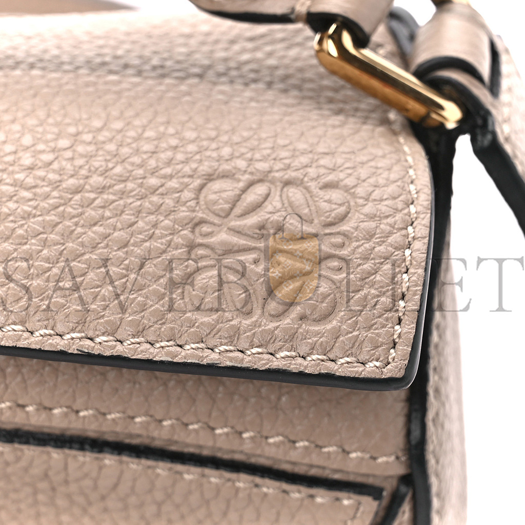LOEWE CALFSKIN MINI PUZZLE BAG SAND MINK (18*12.5*8cm) LOEWE CALFSKIN MINI PUZZLE BAG SAND MINK (18*12.5*8cm)