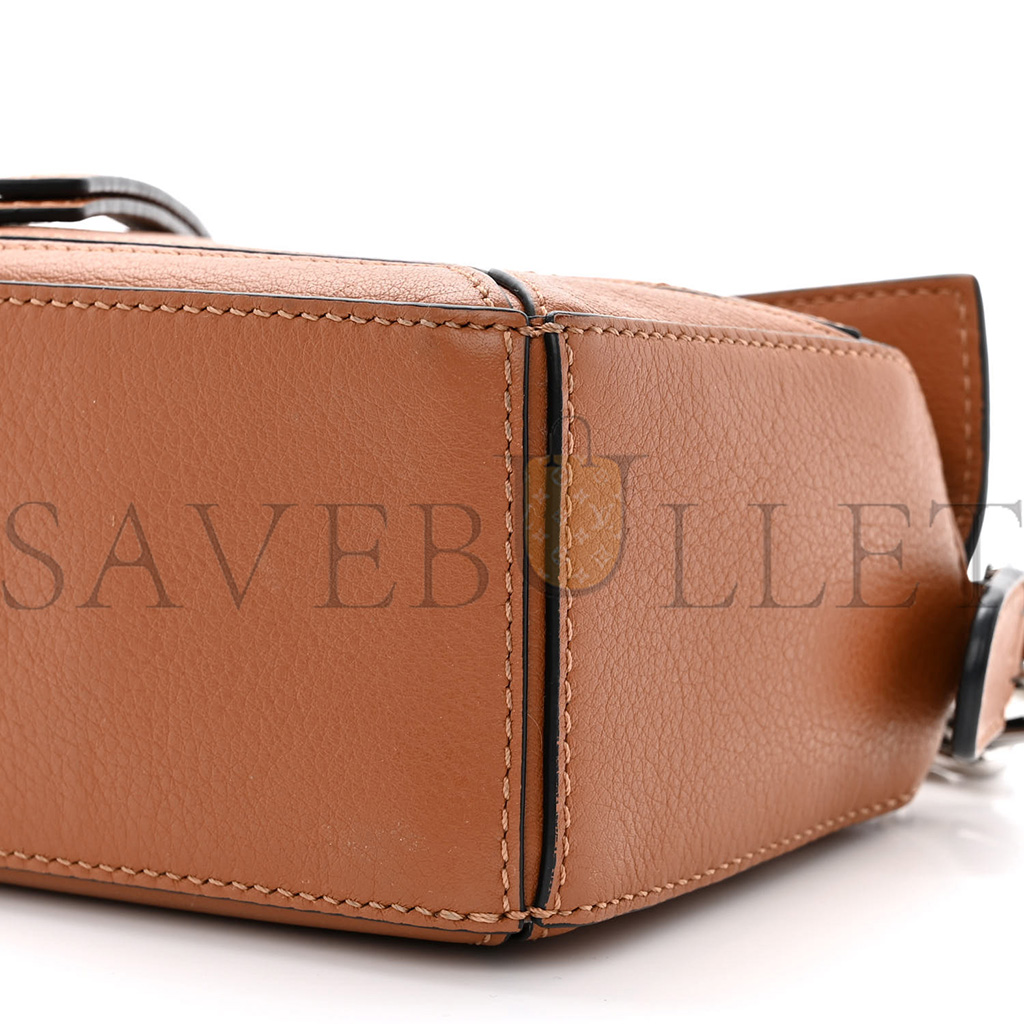 LOEWE CALFSKIN MINI PUZZLE BAG TAN (18*12.5*8cm) LOEWE CALFSKIN MINI PUZZLE BAG TAN (18*12.5*8cm)