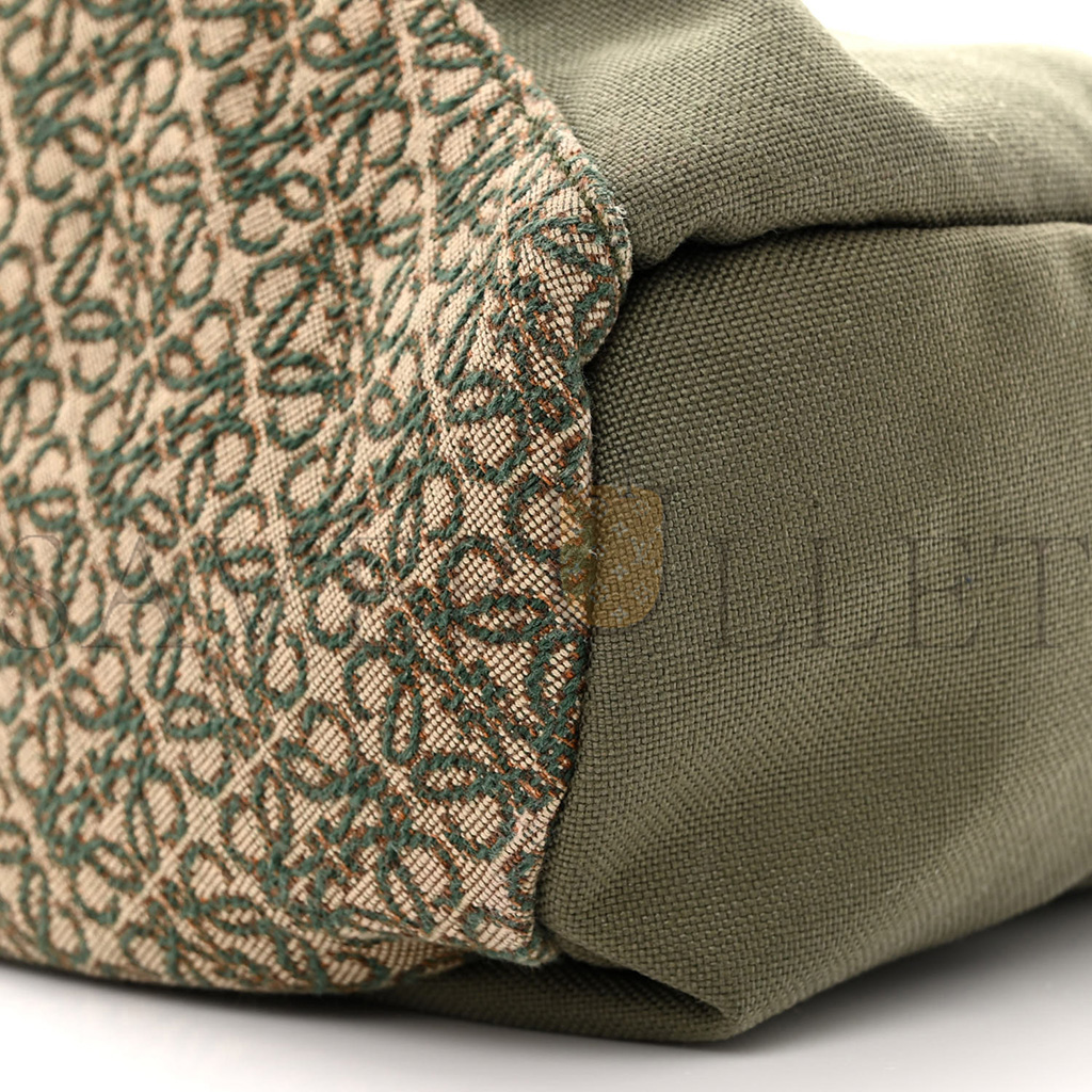 LOEWE JACQUARD ANAGRAM CALFSKIN ANTON SLING AVOCADO GREEN (34*20*10cm) LOEWE JACQUARD ANAGRAM CALFSKIN ANTON SLING AVOCADO GREEN (34*20*10cm)