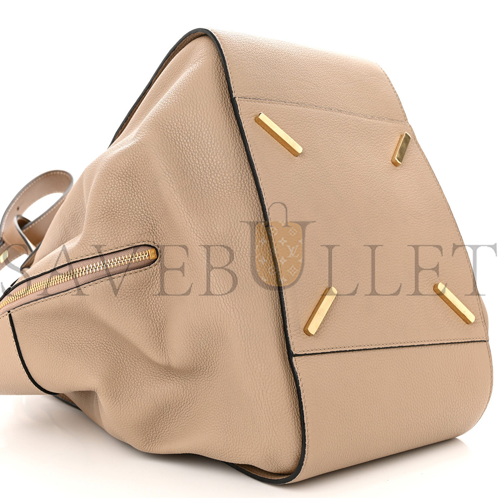 LOEWE CALFSKIN MEDIUM HAMMOCK SHOULDER BAG SAND MINK (32*30*17cm) LOEWE CALFSKIN MEDIUM HAMMOCK SHOULDER BAG SAND MINK (32*30*17cm)