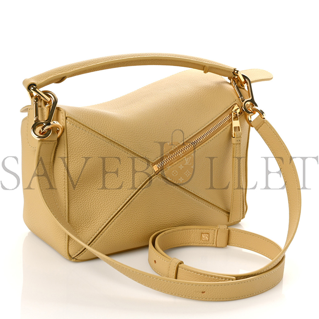 LOEWE CALFSKIN SMALL PUZZLE BAG DARK BUTTER (24*16.5*10.5cm) LOEWE CALFSKIN SMALL PUZZLE BAG DARK BUTTER (24*16.5*10.5cm)
