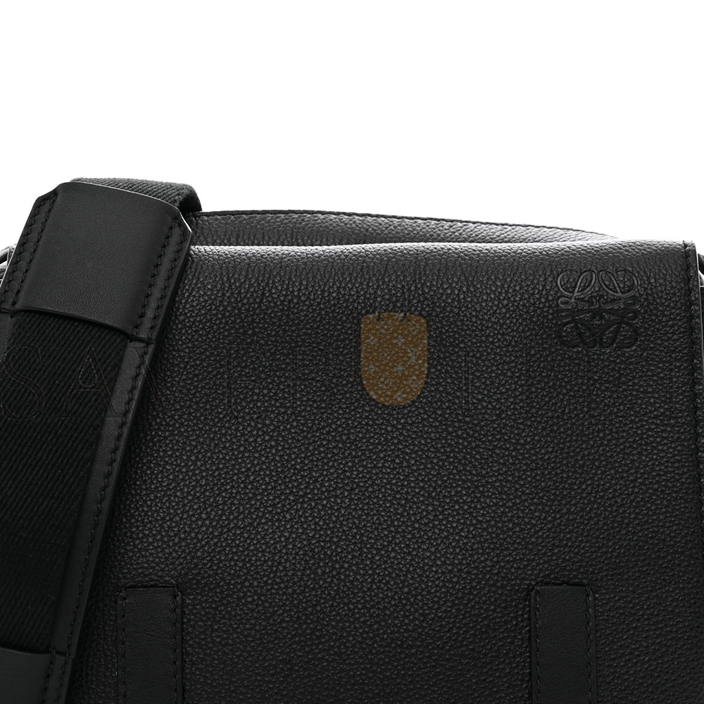 LOEWE SOFT GRAINED CALFSKIN XS MILITARY MESSENGER BAG BLACK (23*18*9cm) LOEWE SOFT GRAINED CALFSKIN XS MILITARY MESSENGER BAG BLACK (23*18*9cm)