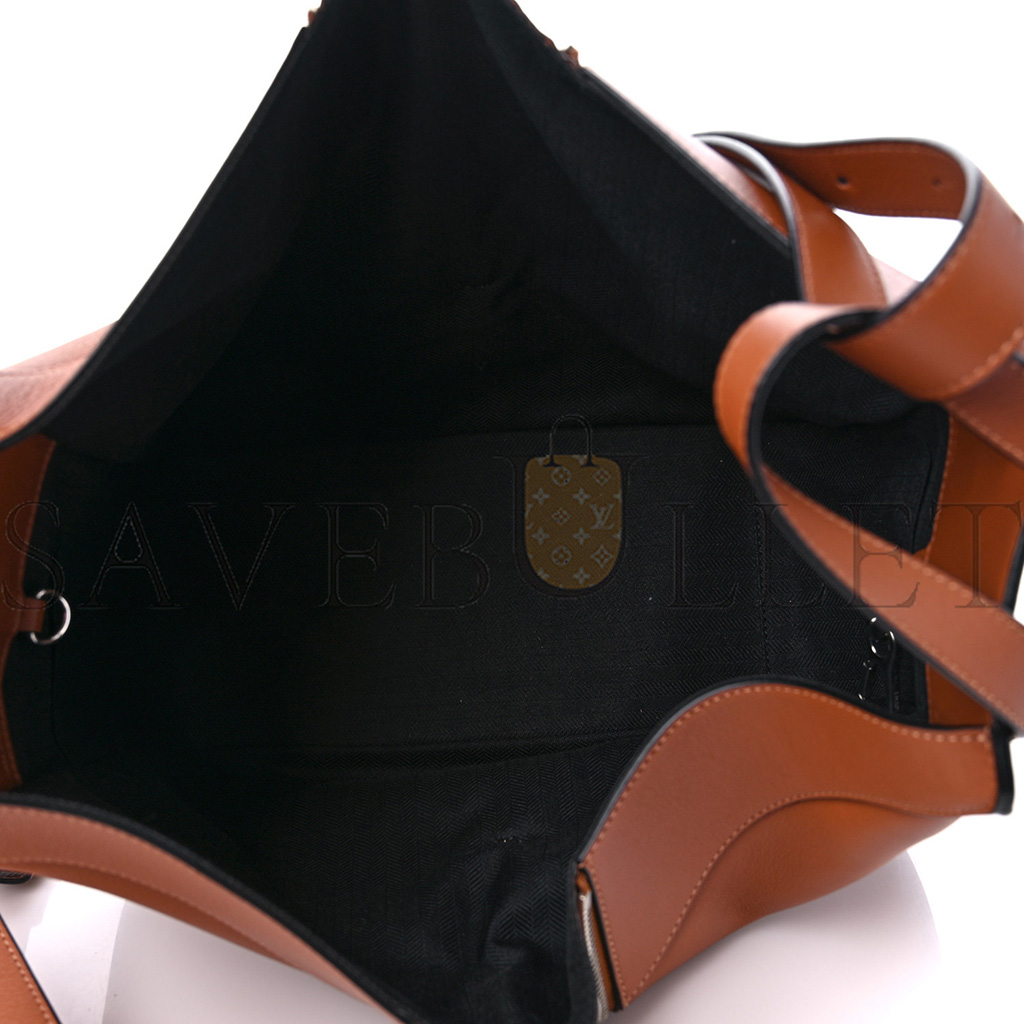 LOEWE CALFSKIN SMALL HAMMOCK SHOULDER BAG TAN (30*25*13.5cm) LOEWE CALFSKIN SMALL HAMMOCK SHOULDER BAG TAN (30*25*13.5cm)