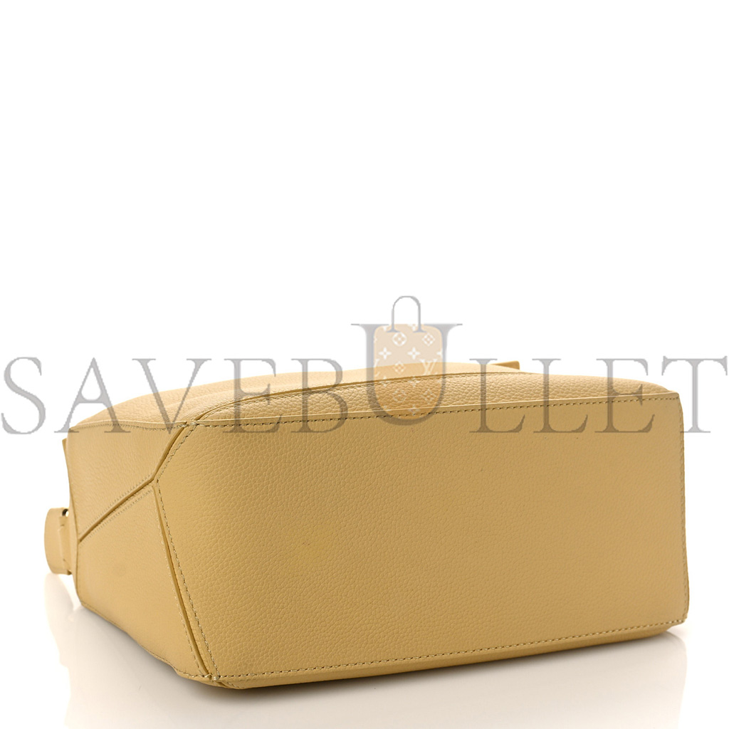 LOEWE CALFSKIN SMALL PUZZLE BAG DARK BUTTER (24*16.5*10.5cm) LOEWE CALFSKIN SMALL PUZZLE BAG DARK BUTTER (24*16.5*10.5cm)