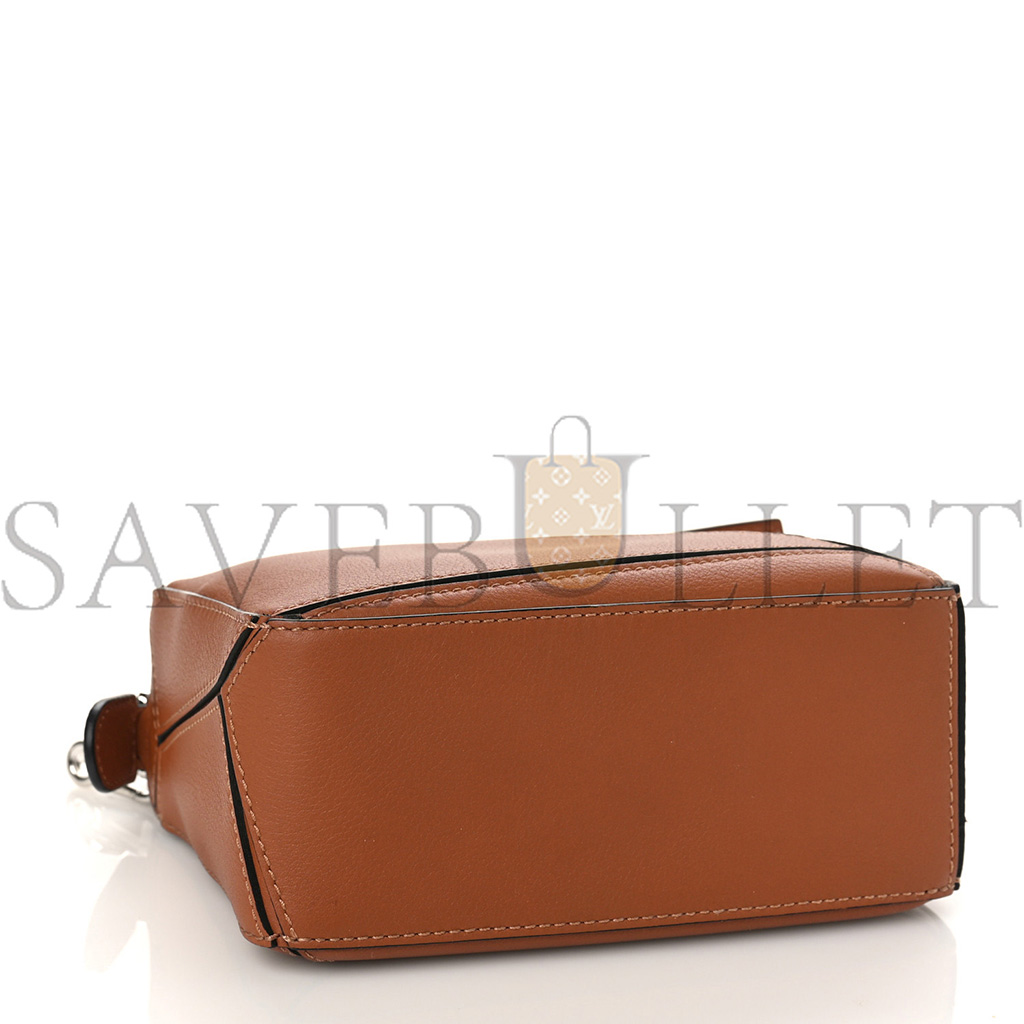 LOEWE CALFSKIN MINI PUZZLE BAG TAN (18*12.5*8cm) LOEWE CALFSKIN MINI PUZZLE BAG TAN (18*12.5*8cm)