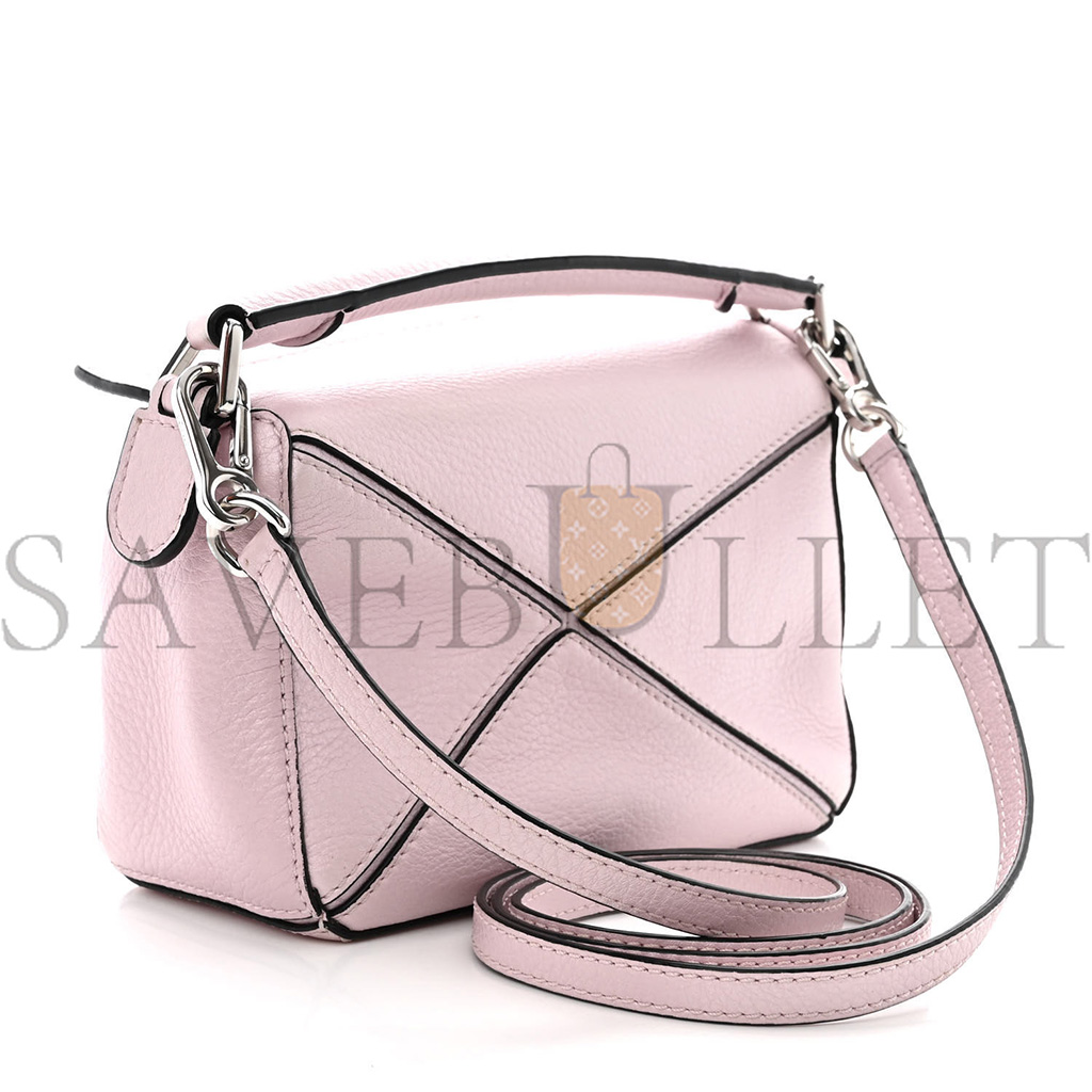 LOEWE CALFSKIN MINI PUZZLE BAG ICY PINK (18*12.5*8cm) LOEWE CALFSKIN MINI PUZZLE BAG ICY PINK (18*12.5*8cm)