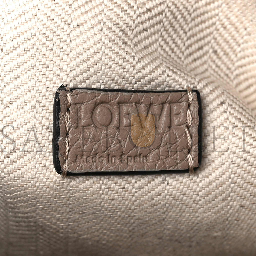 LOEWE CALFSKIN MINI PUZZLE BAG SAND MINK (18*12.5*8cm) LOEWE CALFSKIN MINI PUZZLE BAG SAND MINK (18*12.5*8cm)