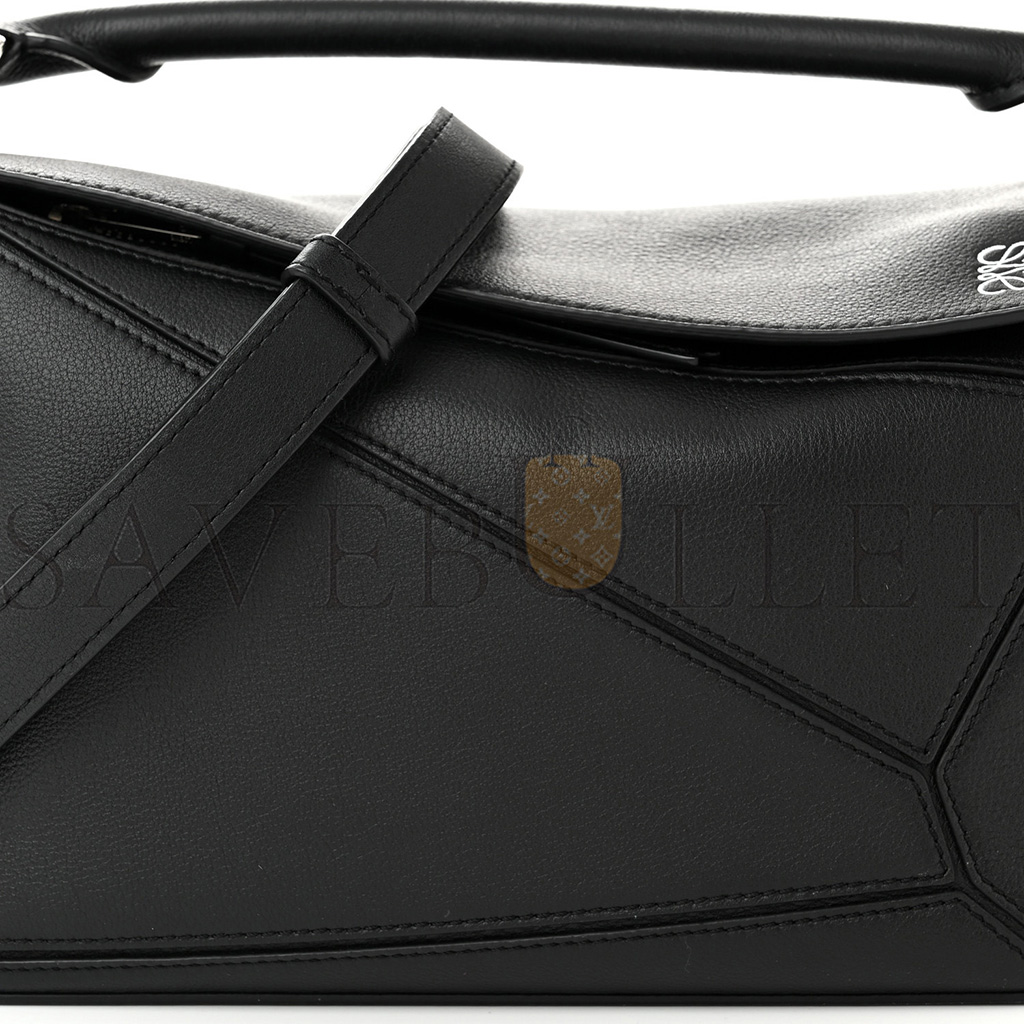 LOEWE CALFSKIN SMALL PUZZLE BAG BLACK (24*16.5*10.5cm) LOEWE CALFSKIN SMALL PUZZLE BAG BLACK (24*16.5*10.5cm)