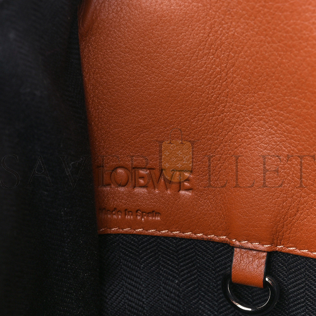 LOEWE CALFSKIN SMALL HAMMOCK SHOULDER BAG TAN (27*23*14cm) LOEWE CALFSKIN SMALL HAMMOCK SHOULDER BAG TAN (27*23*14cm)