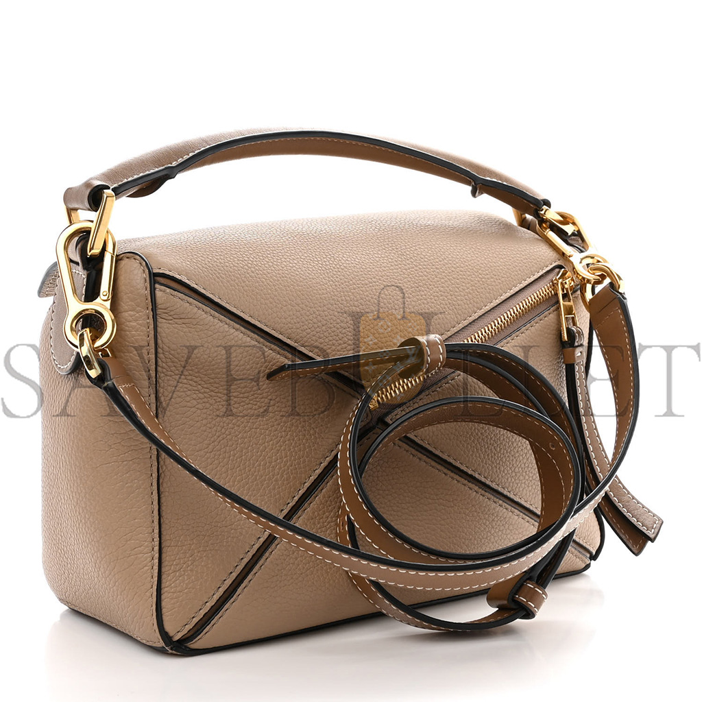 LOEWE GRAINED CALFSKIN SMALL PUZZLE BAG SAND MINK (24*16.5*10.5cm) LOEWE GRAINED CALFSKIN SMALL PUZZLE BAG SAND MINK (24*16.5*10.5cm)