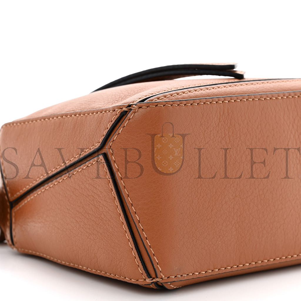 LOEWE CALFSKIN MINI PUZZLE BAG TAN (18*12.5*8cm) LOEWE CALFSKIN MINI PUZZLE BAG TAN (18*12.5*8cm)