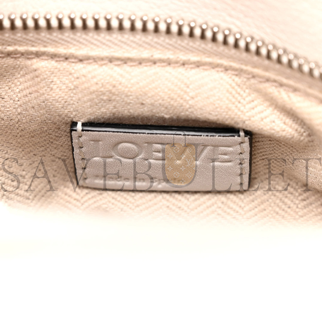 LOEWE GRAINED CALFSKIN SMALL PUZZLE BAG WHITE (24*16.5*10.5cm) LOEWE GRAINED CALFSKIN SMALL PUZZLE BAG WHITE (24*16.5*10.5cm)