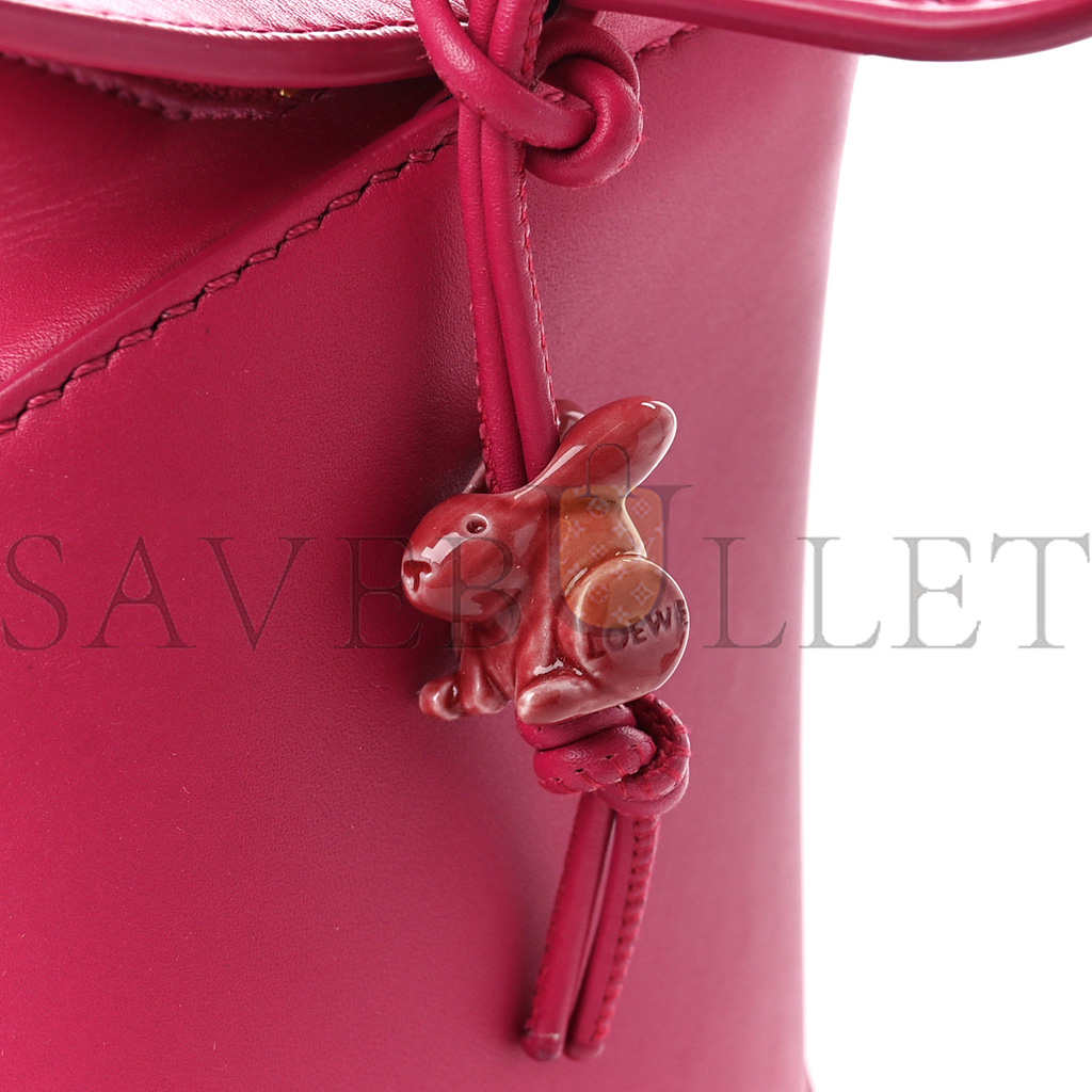 LOEWE SATIN CALFSKIN MONOCHROME SMALL PUZZLE EDGE BAG RUBY RED GLAZE (24*16.5*10.5cm) LOEWE SATIN CALFSKIN MONOCHROME SMALL PUZZLE EDGE BAG RUBY RED GLAZE (24*16.5*10.5cm)