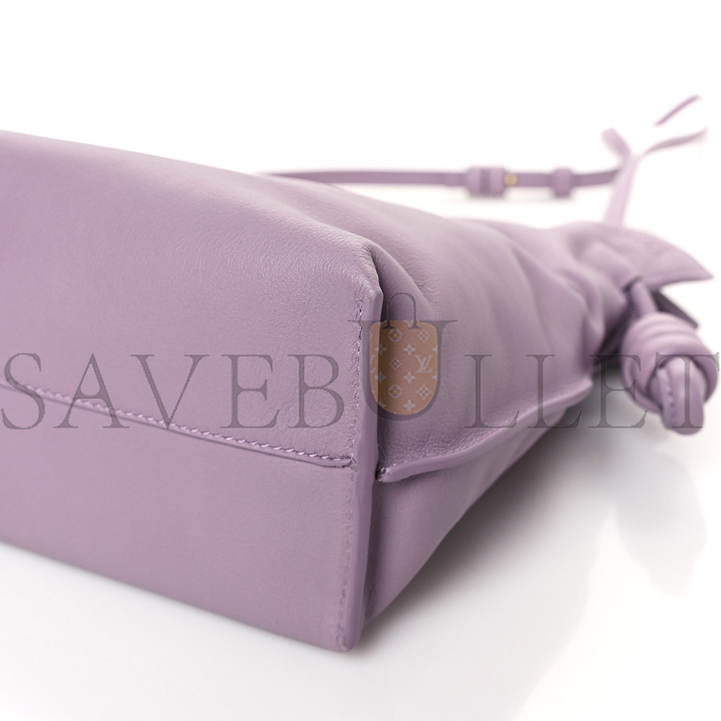 LOEWE NAPPA FLAMENCO KNOT CLUTCH PALE AUBERGINE GLAZE (22*18*7cm) LOEWE NAPPA FLAMENCO KNOT CLUTCH PALE AUBERGINE GLAZE (22*18*7cm)