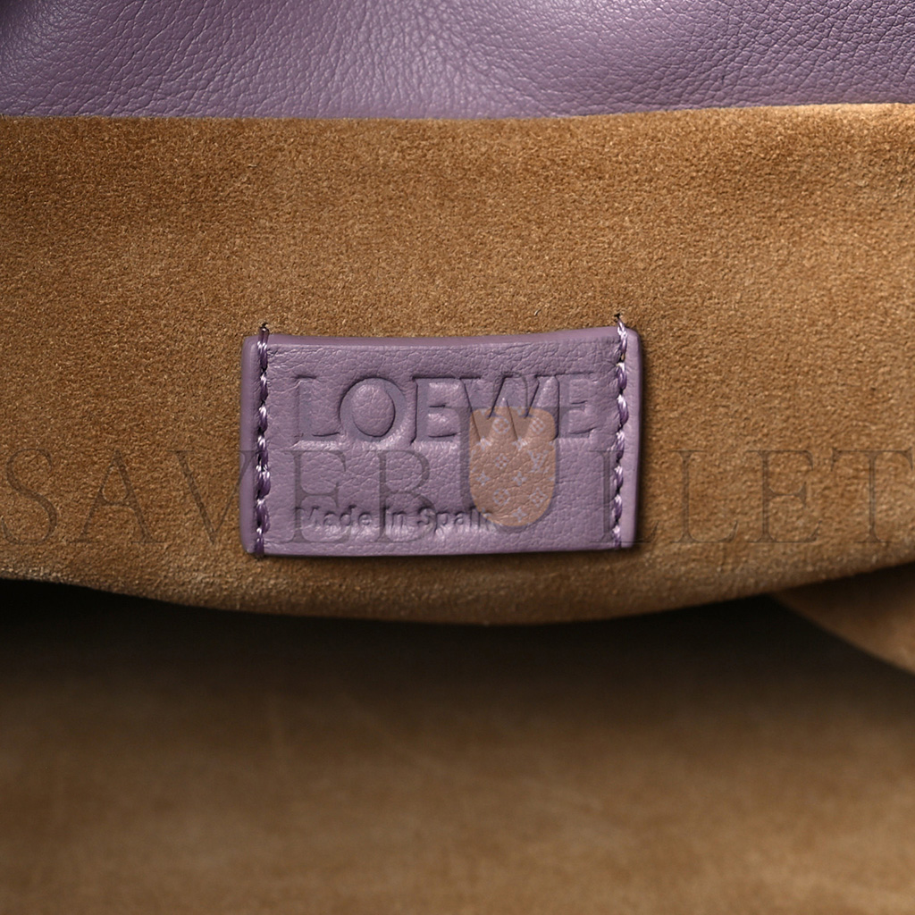 LOEWE NAPPA FLAMENCO KNOT CLUTCH PALE AUBERGINE GLAZE (22*18*7cm) LOEWE NAPPA FLAMENCO KNOT CLUTCH PALE AUBERGINE GLAZE (22*18*7cm)