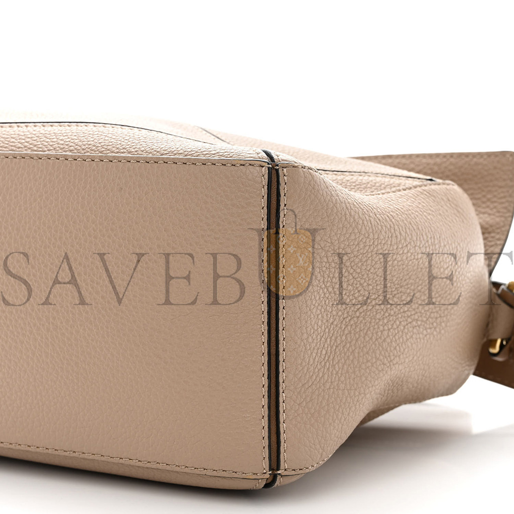 LOEWE GRAINED CALFSKIN SMALL PUZZLE BAG SAND MINK (24*16.5*10.5cm) LOEWE GRAINED CALFSKIN SMALL PUZZLE BAG SAND MINK (24*16.5*10.5cm)