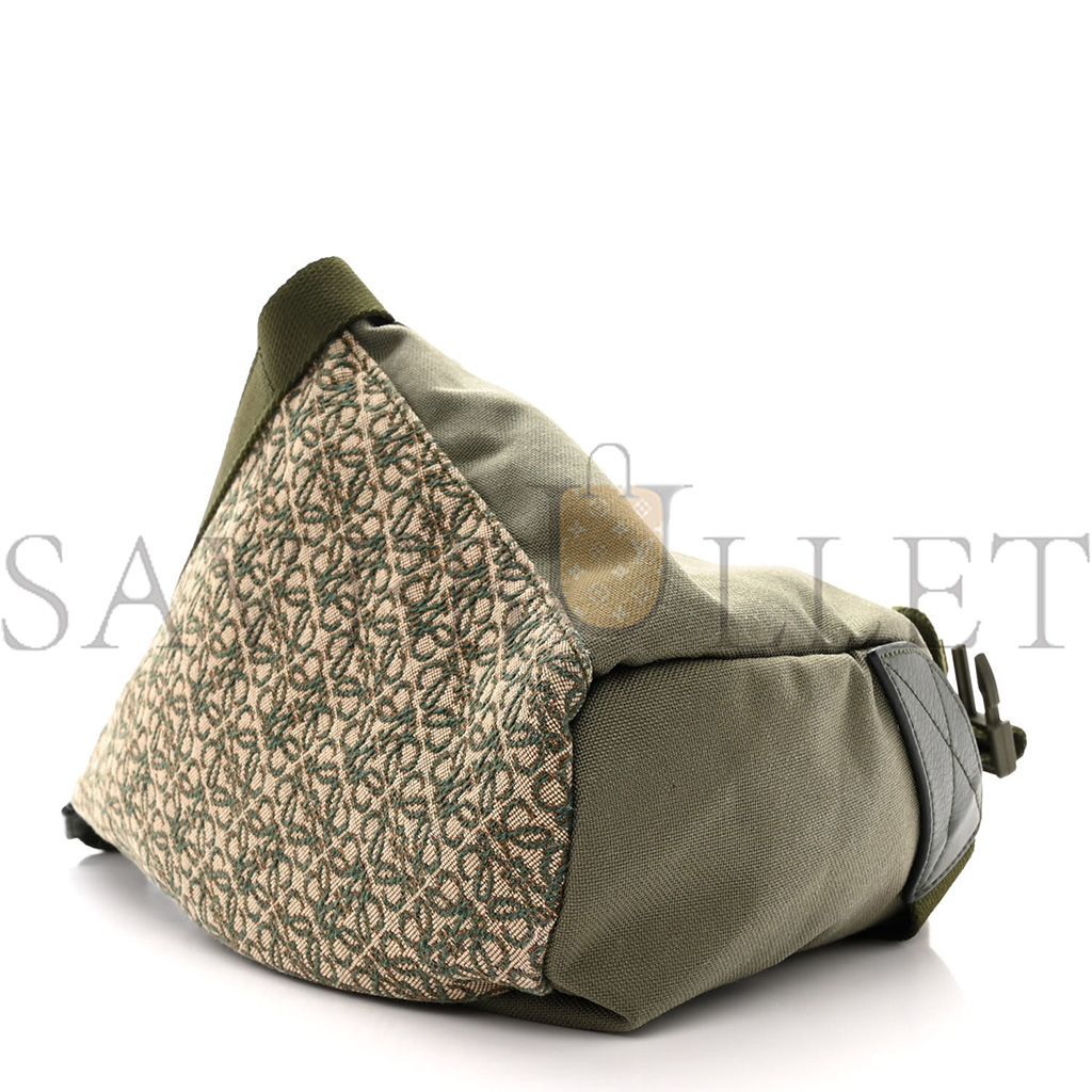 LOEWE JACQUARD ANAGRAM CALFSKIN ANTON SLING AVOCADO GREEN (34*20*10cm) LOEWE JACQUARD ANAGRAM CALFSKIN ANTON SLING AVOCADO GREEN (34*20*10cm)