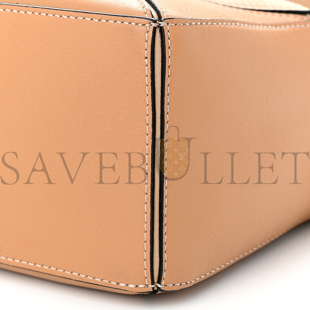 LOEWE CALFSKIN SMALL PUZZLE BAG DUSTY BEIGE SOFT WHITE (24*16.5*10.5cm) LOEWE CALFSKIN SMALL PUZZLE BAG DUSTY BEIGE SOFT WHITE (24*16.5*10.5cm)