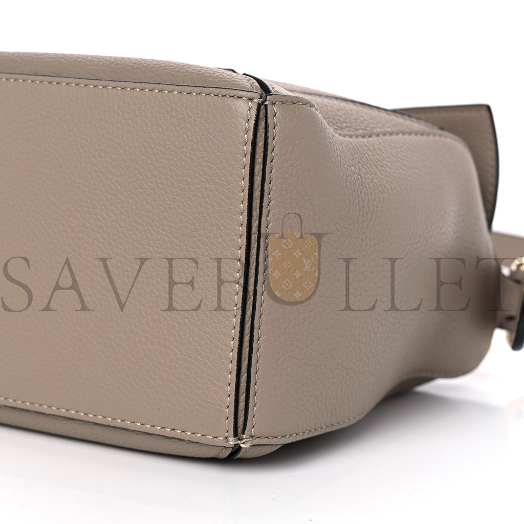 LOEWE GRAINED CALFSKIN SMALL PUZZLE BAG SAND (24*16.5*10.5cm) LOEWE GRAINED CALFSKIN SMALL PUZZLE BAG SAND (24*16.5*10.5cm)