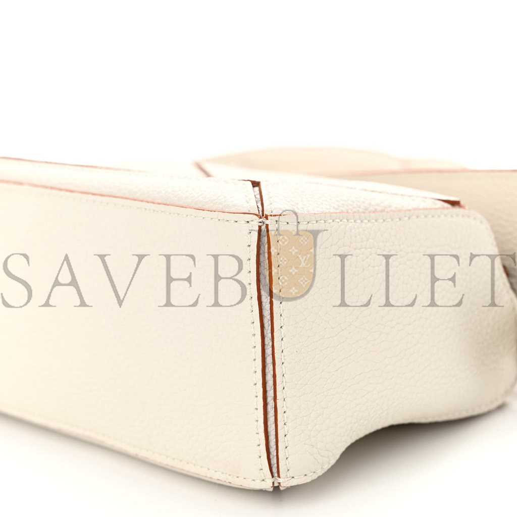 LOEWE CALFSKIN MINI PUZZLE BAG SOFT WHITE (18*12.5*8cm) LOEWE CALFSKIN MINI PUZZLE BAG SOFT WHITE (18*12.5*8cm)