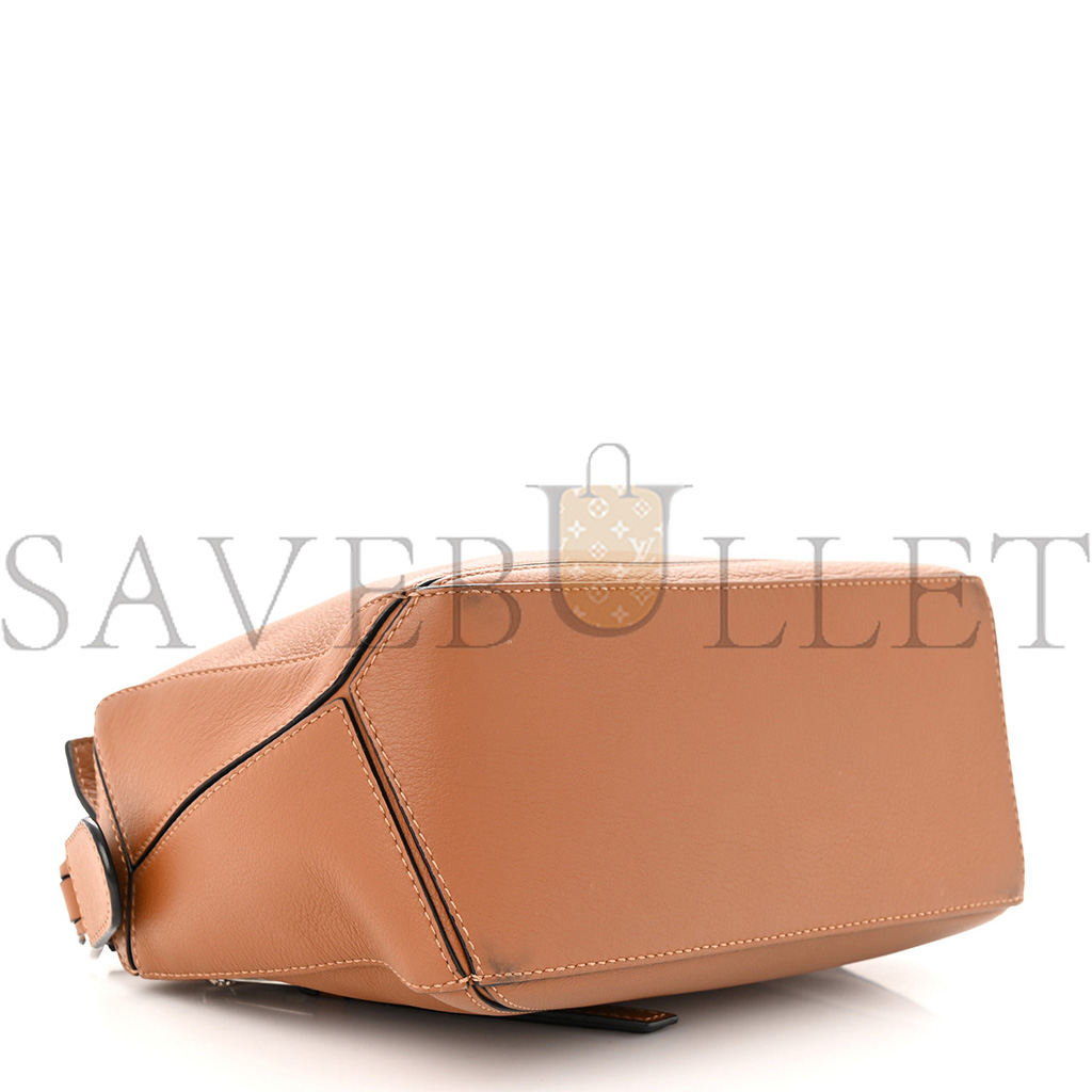 LOEWE CALFSKIN SMALL PUZZLE BAG TAN (24*16.5*10.5cm) LOEWE CALFSKIN SMALL PUZZLE BAG TAN (24*16.5*10.5cm)